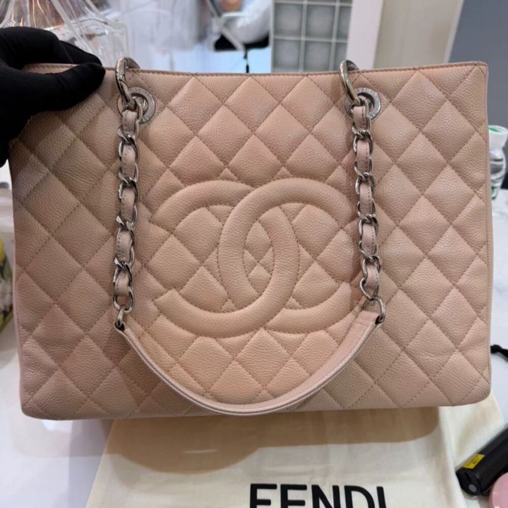 Chanel Women Pre-Loved Bag Very Good Condition
